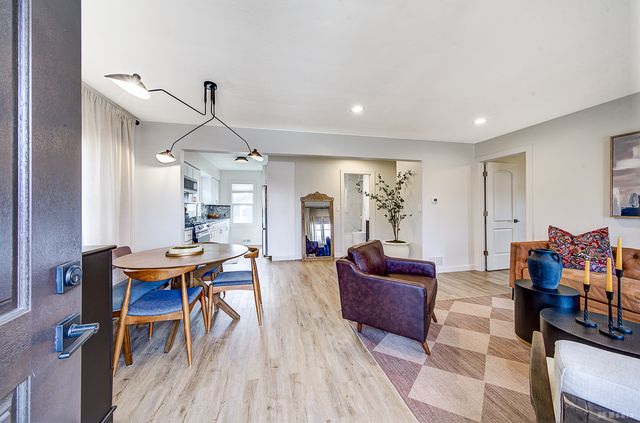 3527 Lake Street, Lansing, IL 60438