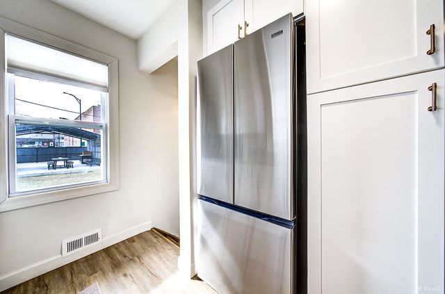 3527 Lake Street, Lansing, IL 60438