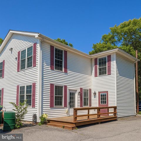 9513 HANSONVILLE RD #UNIT B, Frederick, MD 21702