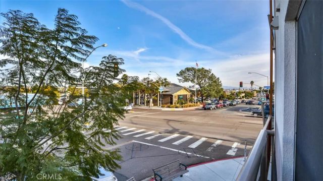 3025 Byron Street 201, Point Loma, CA 92106