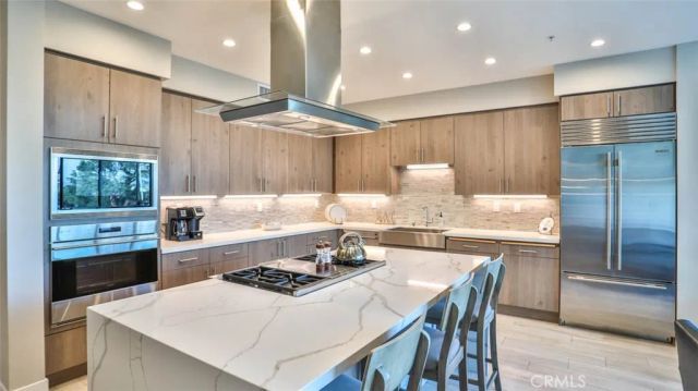 3025 Byron Street 201, Point Loma, CA 92106