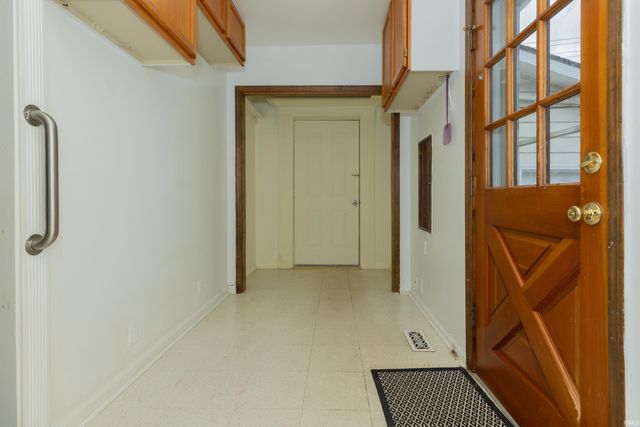 923 Forest Glen Drive, Evansville, IN 47712