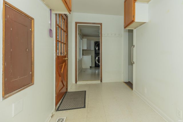 923 Forest Glen Drive, Evansville, IN 47712