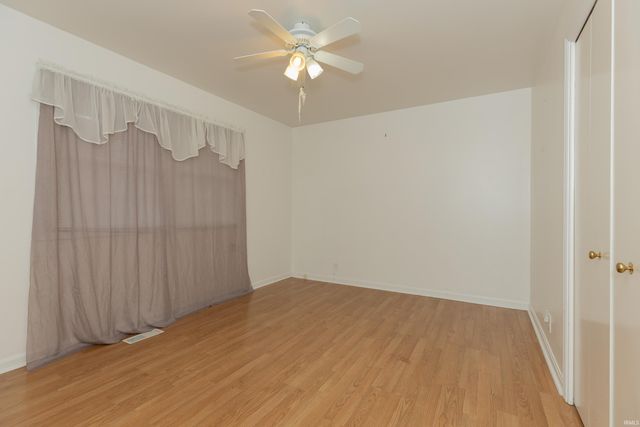 923 Forest Glen Drive, Evansville, IN 47712