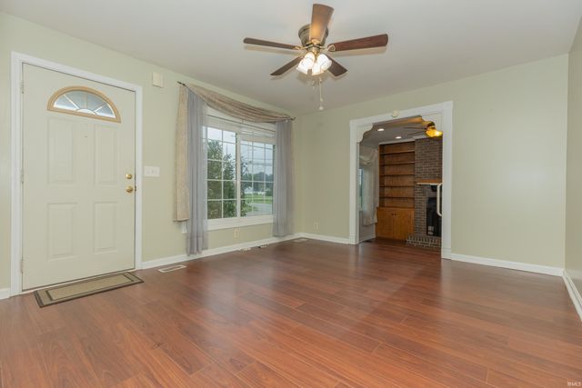 923 Forest Glen Drive, Evansville, IN 47712