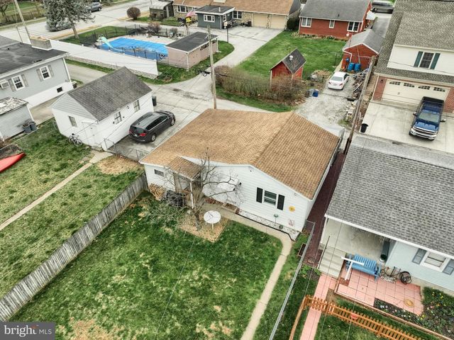 1006 E WALNUT ST, Hanover, PA 17331