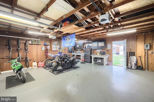 1006 E WALNUT ST, Hanover, PA 17331