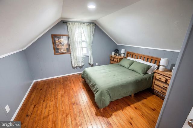 1006 E WALNUT ST, Hanover, PA 17331