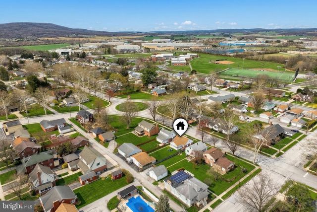 1006 E WALNUT ST, Hanover, PA 17331