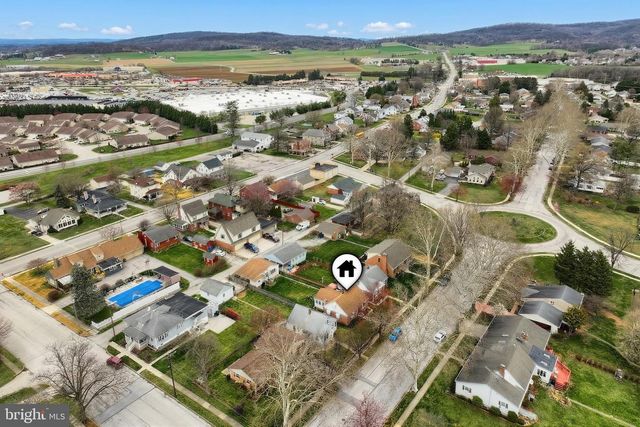 1006 E WALNUT ST, Hanover, PA 17331