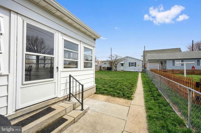 1006 E WALNUT ST, Hanover, PA 17331