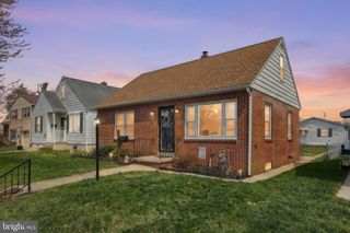 1006 E WALNUT ST, Hanover, PA 17331