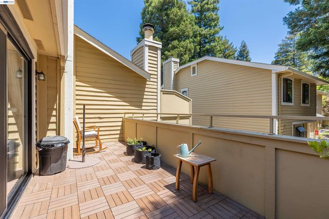 683 Center, Martinez, CA 94553