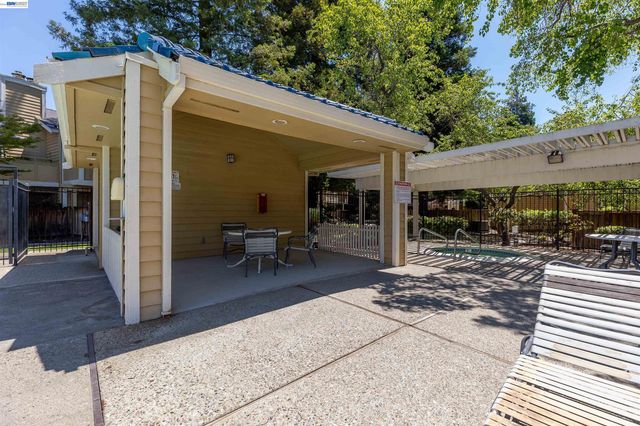 683 Center, Martinez, CA 94553