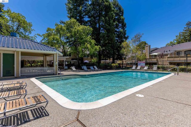 683 Center, Martinez, CA 94553
