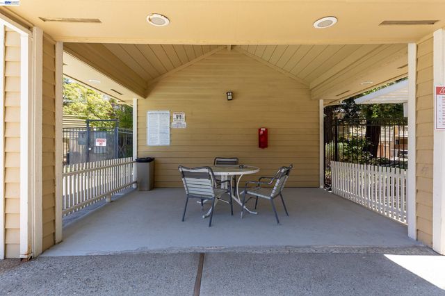 683 Center, Martinez, CA 94553
