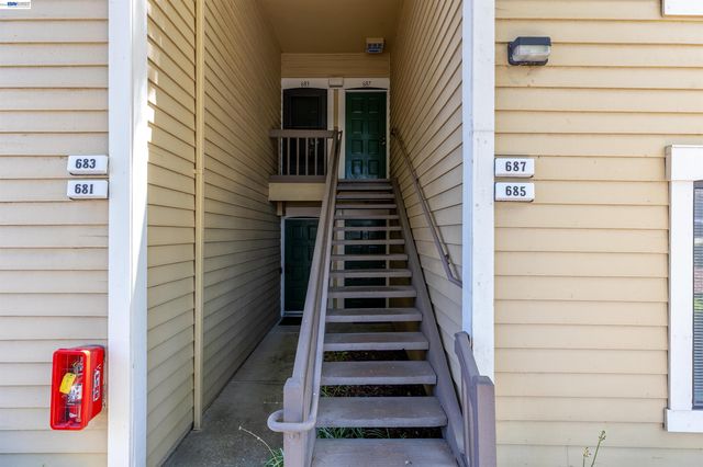 683 Center, Martinez, CA 94553
