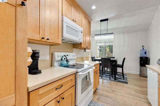 683 Center, Martinez, CA 94553