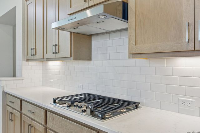 1906 Pining Street, New Braunfels, TX 78132