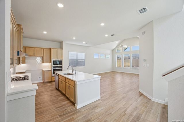 1906 Pining Street, New Braunfels, TX 78132