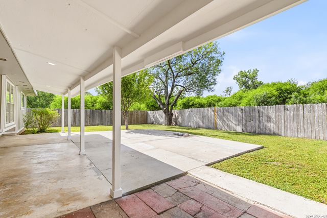 4603 Brierbrook, San Antonio, TX 78238