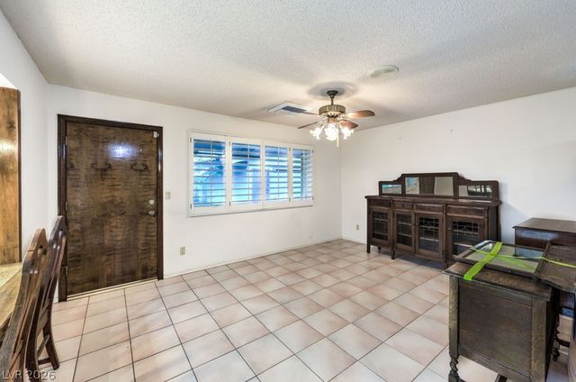 2135 South Cimarron Road, Las Vegas, NV 89117