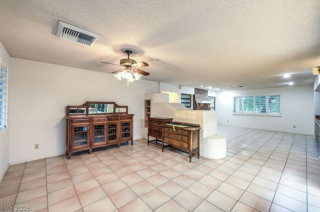 2135 South Cimarron Road, Las Vegas, NV 89117