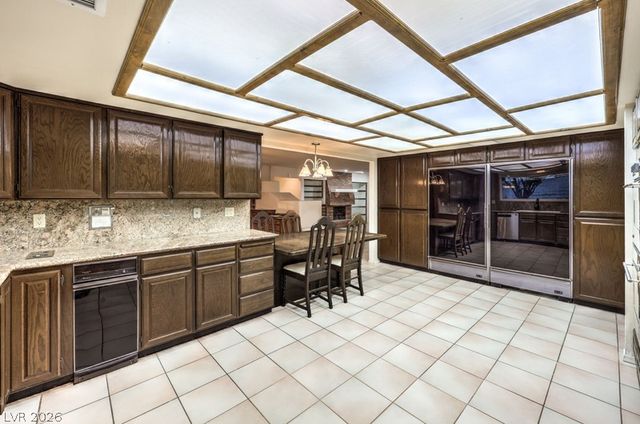 2135 South Cimarron Road, Las Vegas, NV 89117