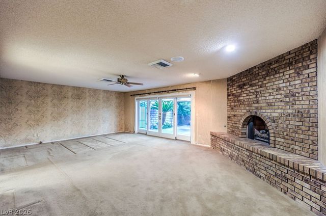 2135 South Cimarron Road, Las Vegas, NV 89117