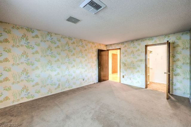 2135 South Cimarron Road, Las Vegas, NV 89117