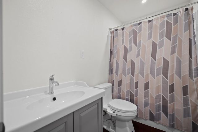 8965 Rosetta Cir, Sacramento, CA 95826