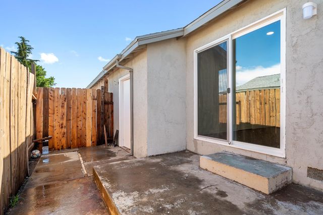 8965 Rosetta Cir, Sacramento, CA 95826