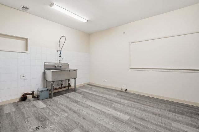 3201 S Normal Avenue 1F, Chicago, IL 60616