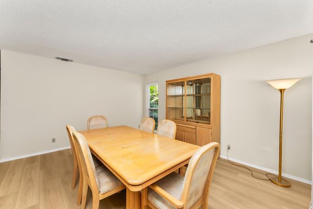 9 Monaghan Cir, Sacramento, CA 95823