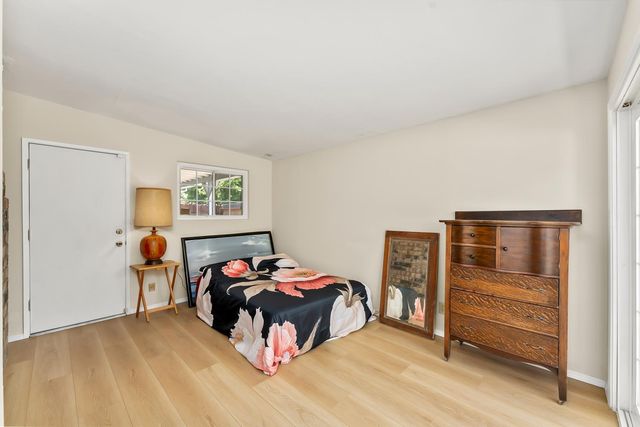 9 Monaghan Cir, Sacramento, CA 95823