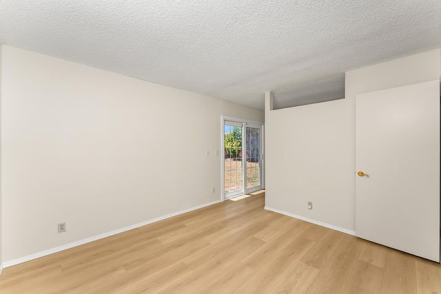 9 Monaghan Cir, Sacramento, CA 95823
