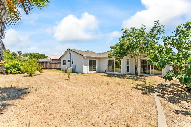 9 Monaghan Cir, Sacramento, CA 95823