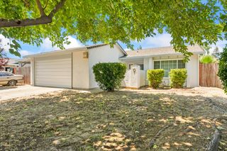 9 Monaghan Cir, Sacramento, CA 95823