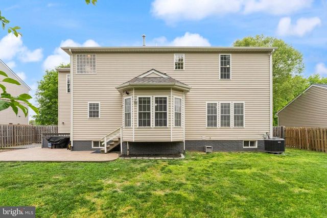 2813 SLINGERLAND DR, Fredericksburg, VA 22408
