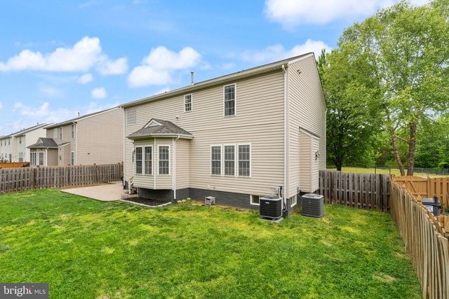 2813 SLINGERLAND DR, Fredericksburg, VA 22408