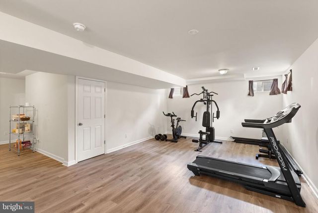 2813 SLINGERLAND DR, Fredericksburg, VA 22408