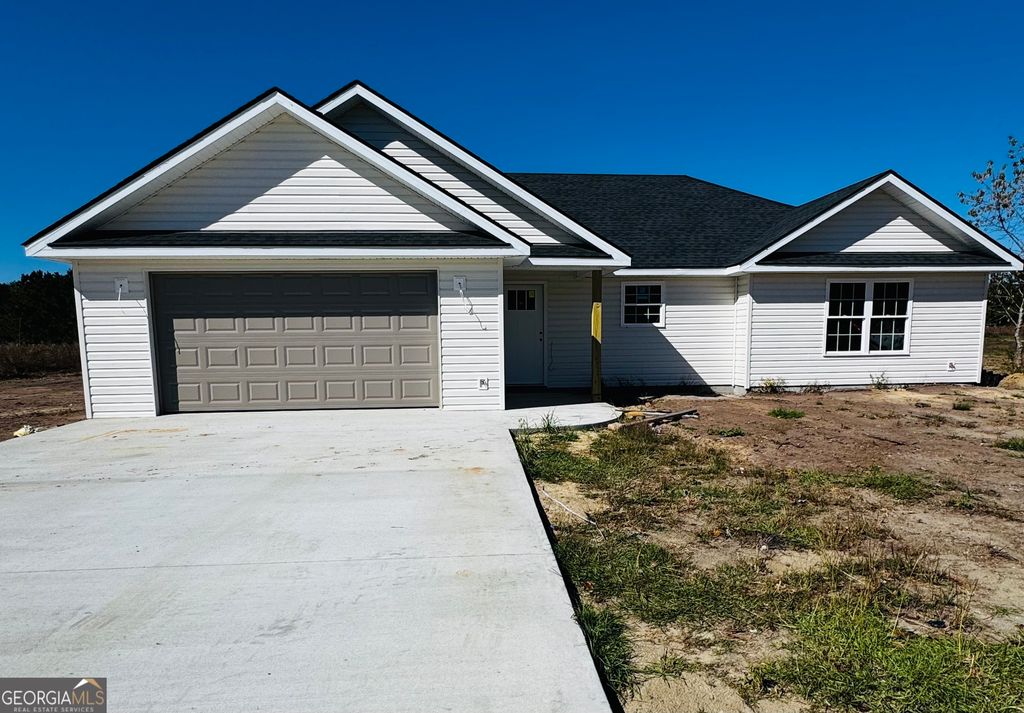 62 Manassas Station Road, Claxton, GA 30417