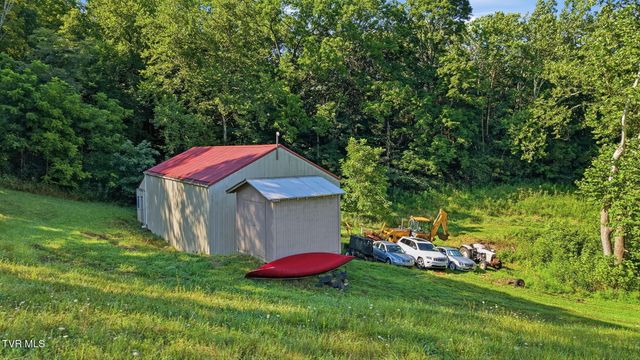 7120 Moccasin Valley Road, Lebanon, VA 24266