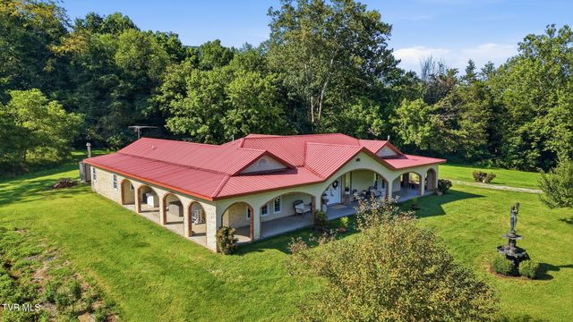 7120 Moccasin Valley Road, Lebanon, VA 24266
