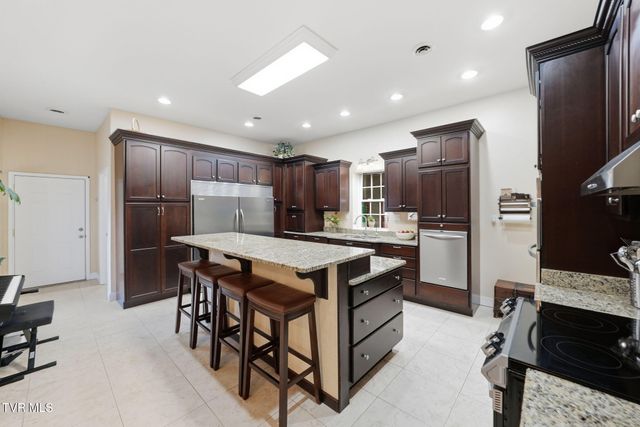 7120 Moccasin Valley Road, Lebanon, VA 24266