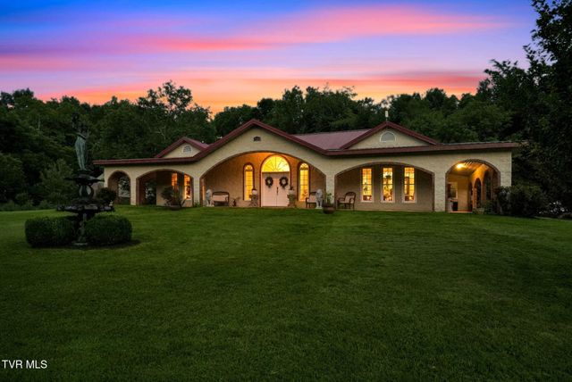 7120 Moccasin Valley Road, Lebanon, VA 24266