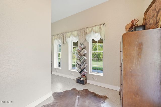 7120 Moccasin Valley Road, Lebanon, VA 24266