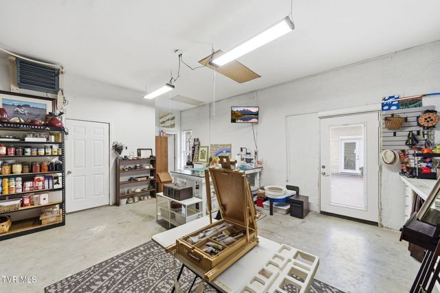 7120 Moccasin Valley Road, Lebanon, VA 24266