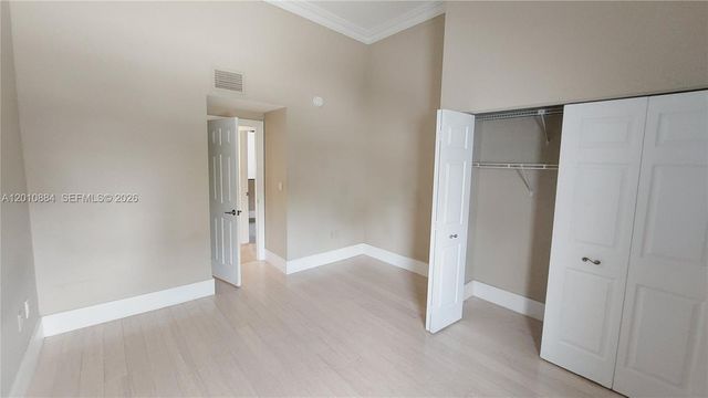 255 S Poinciana Dr 605, Sunny Isles Beach, FL 33160