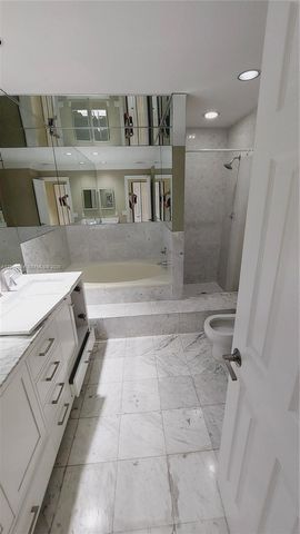 255 S Poinciana Dr 605, Sunny Isles Beach, FL 33160